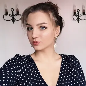 Ксения из Колобков, мне 26, познакомлюсь для виртуального секса