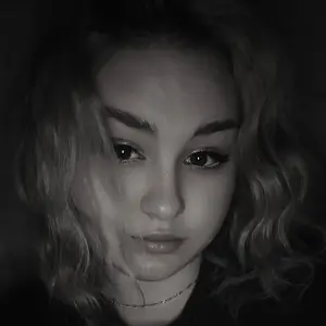 Я Кристина, 19, знакомлюсь для совместных путешествий в Уоррингтон