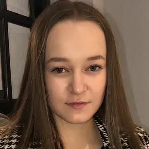 Елена из Черновцов, мне 23, познакомлюсь для постоянных отношений