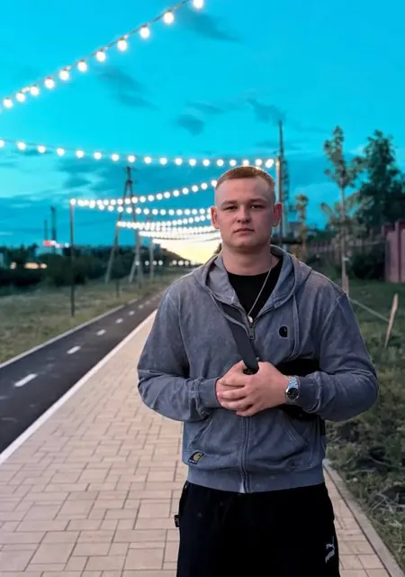 Я Александр, 22, знакомлюсь для общения в Риге