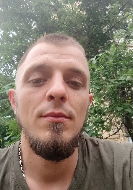 Я Petro, 30 років з Ярмолинці, шукаю знайомство для спільних подорожей