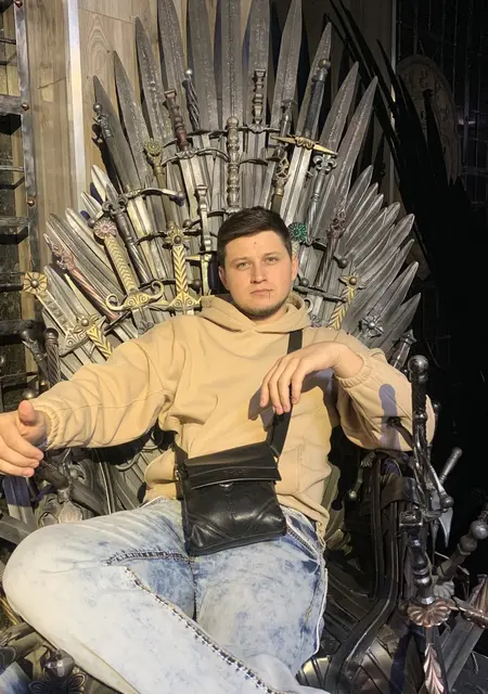 Я Володимир, 28, из Першотравенска, ищу знакомства без обязательств