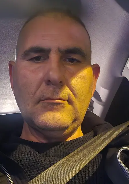 Javier de Collado Villalba, tengo 46 años, listo para conocer para lío de una noche