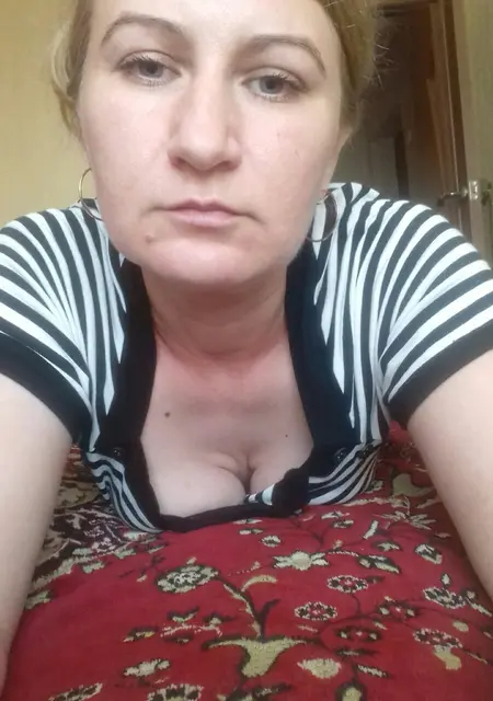 Марина з Мирнограда, мені 42 років, познайомлюсь для вірт
