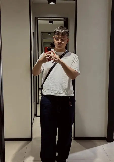 Soy Josito, 18 años, conociéndome para chatear en Lalin