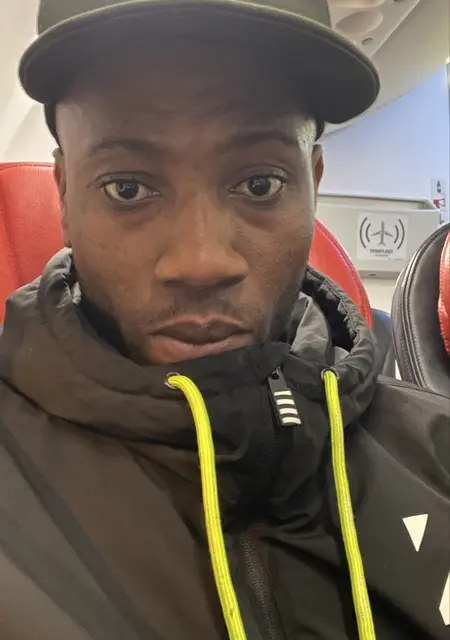 Я Marvis, 29, из Корнелья-де-Льобрегат, ищу знакомства на одну ночь