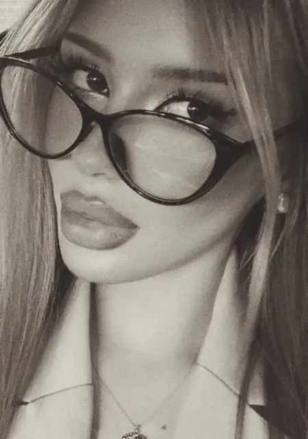 Я Камилла, 20, из Гродно, ищу знакомство для общения