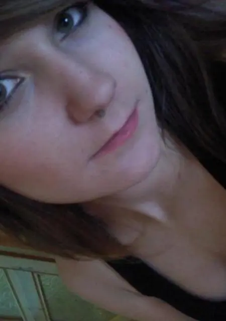 Я Полина, 20 років, знайомлюсь без зобов'язань у Зугрес