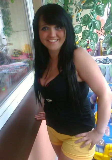 Я Татьяна, 25 років з Ові́діополь, шукаю знайомство для спілкування