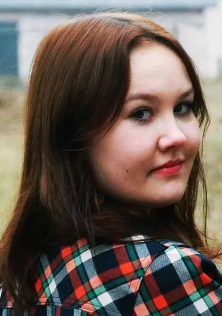 Полина з Новотроїцьке, мені 21 років, познайомлюсь на одну ніч