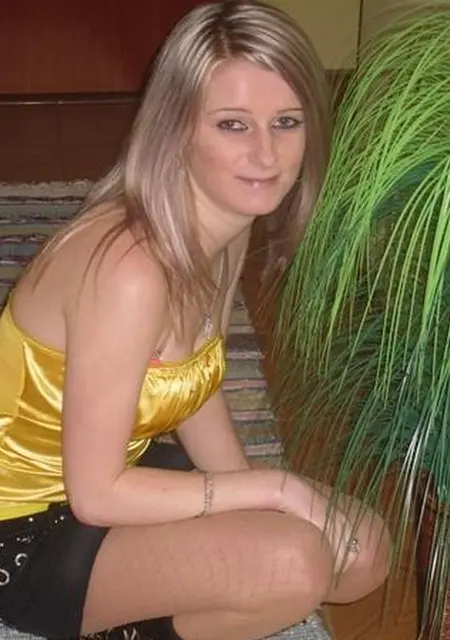 Яна з Христинівка, мені 26 років, познайомлюсь на одну ніч