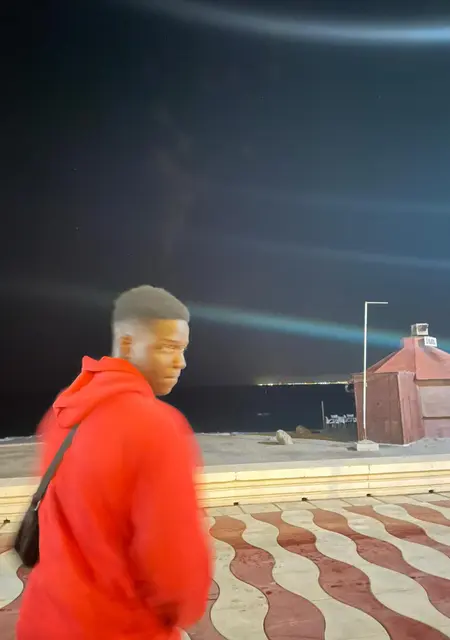 Mmdou de Almería, tengo 24 años, listo para conocer para relación a largo plazo