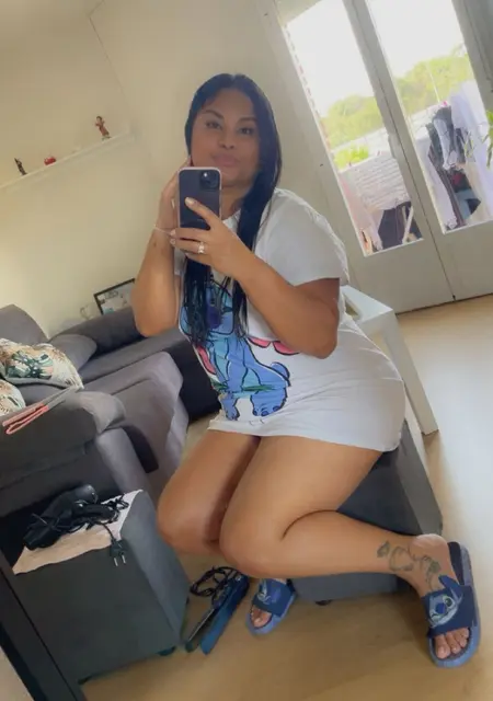 Soy Yeni, 34 años, conociéndome para chatear en Getafe