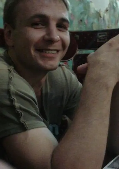 Артем з Бахмута, шукаю на сайті знайомства на одну ніч