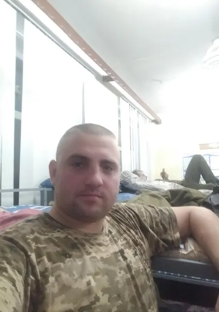 Я Egor, 33, знакомлюсь без обязательств в Черкассах