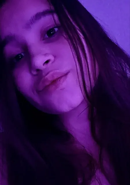 Я Aliya, 21, из Тегерана, ищу знакомство для приятного времяпровождения