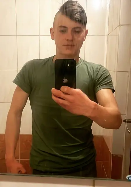 Я Денис, 23 років з Марганець, шукаю знайомства без зобов'язань