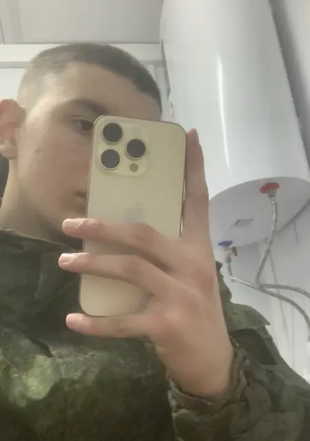 Soy Vladislav, 20 años, conociéndome para viaje en Madrid