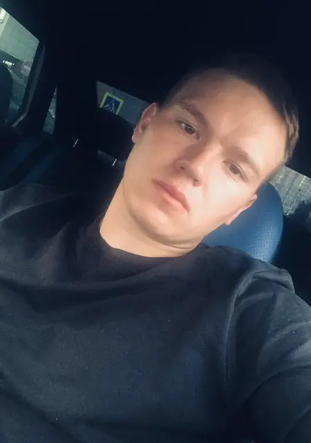 Я Макс, 26, знакомлюсь без обязательств в Луганске