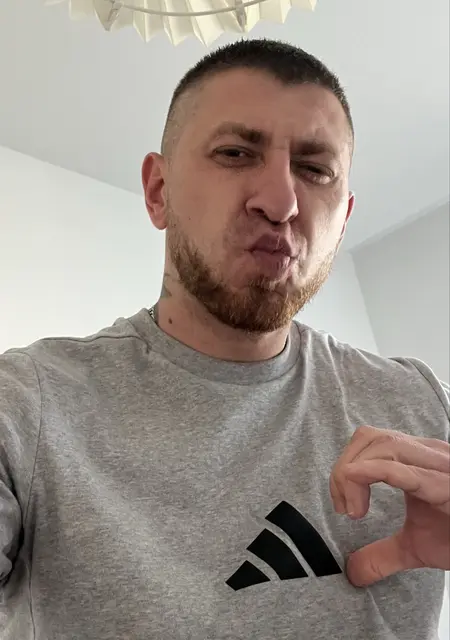 Я Stas, 35, знакомлюсь без обязательств в Варшаве