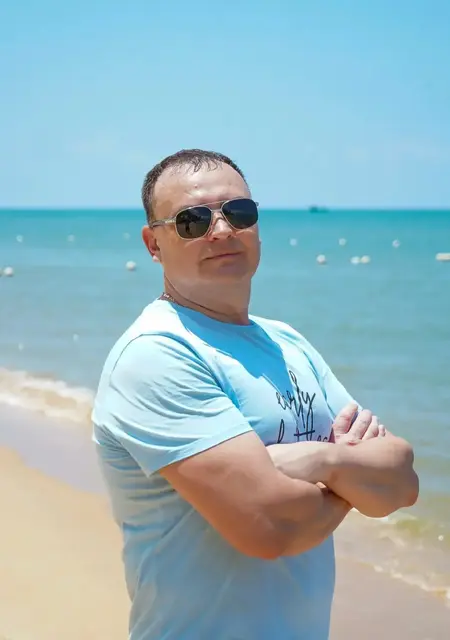 Андрей из Лос-анджелеса, мне 41, познакомлюсь без обязательств