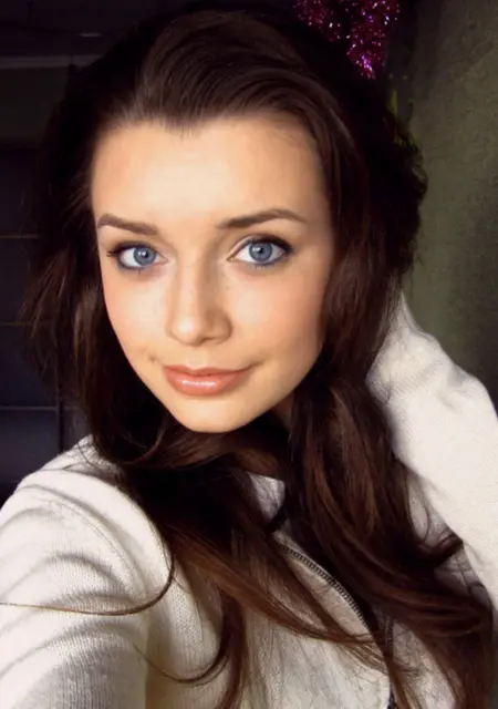 Я Ири, 25, знакомлюсь для открытые отношения в Дятлово