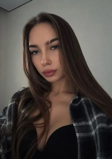 Я Ульяна, 23, из Усть-Каменогорска, ищу знакомства без обязательств