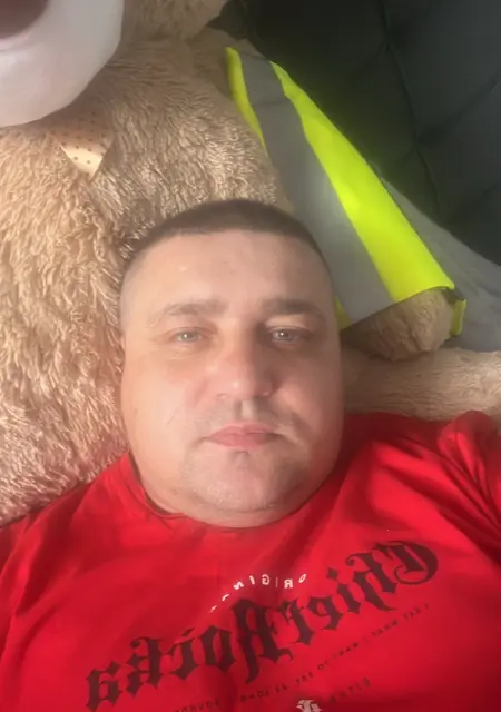 Дмитро из Хмельницкого, мне 42, познакомлюсь для вирта