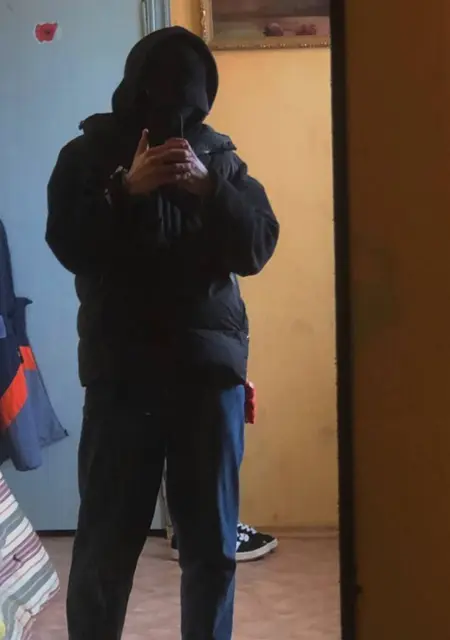 Я Ваня, 19, знакомлюсь для вирта в Мене