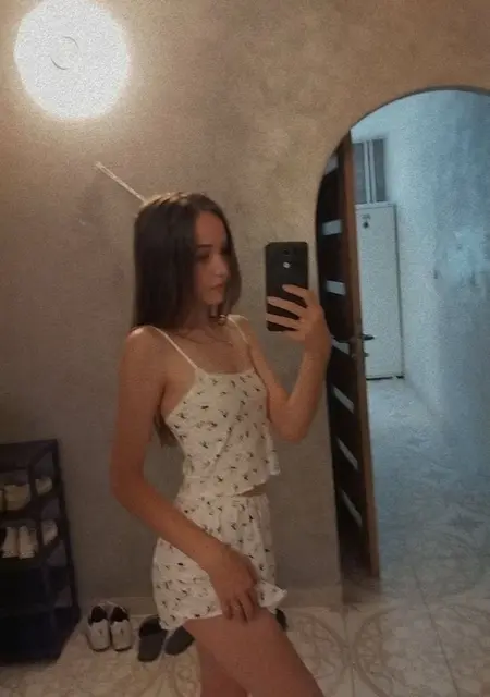 Я Кэт, 19 років, знайомлюсь без зобов'язань у Славуте