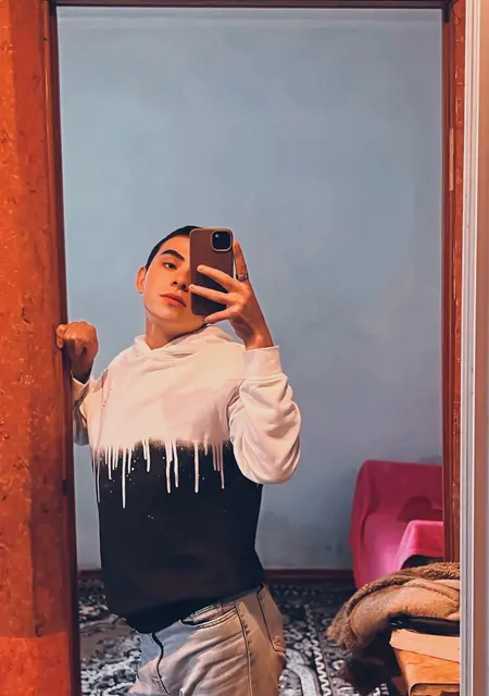 Я Артем, 23, из Киева, ищу знакомства без обязательств