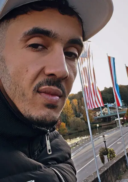 Yahmi de Madrid, tengo 42 años, listo para conocer para relación abierta