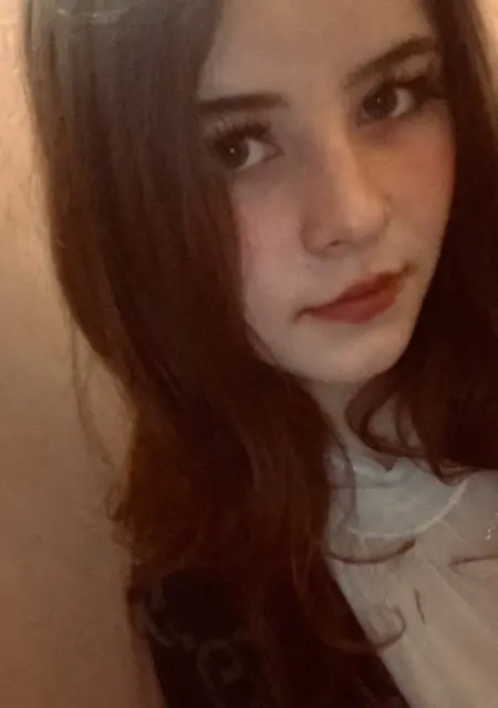 Я Алина, 18, знакомлюсь без обязательств в Хмельницком