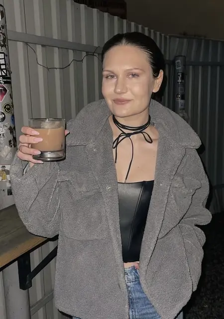 Я Даша, 25, из Минска, ищу знакомства без обязательств