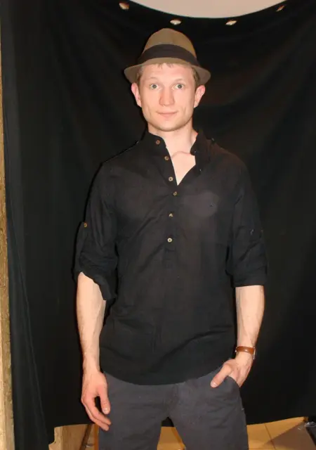 Я Василь, 41 років, знайомлюсь для відкриті стосунки у Марганець