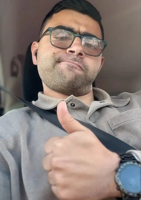 Soy Akel, 26 años, conociéndome para relación sin ataduras en Chiclana