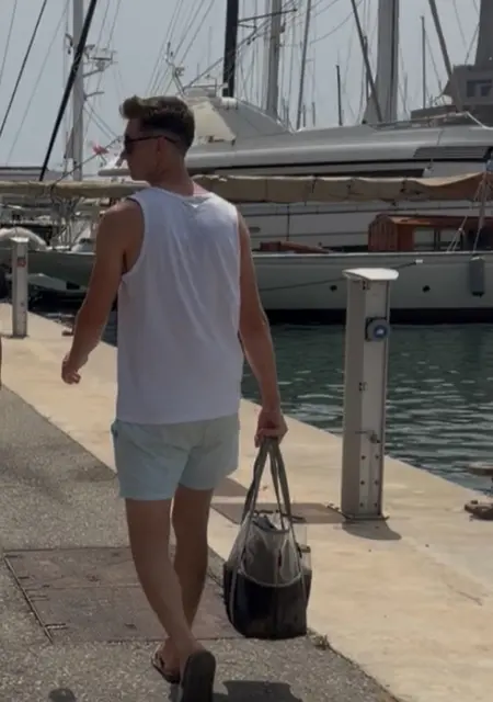 Soy Andrei, 25 años de Madrid, busco conocer gente para lío de una noche