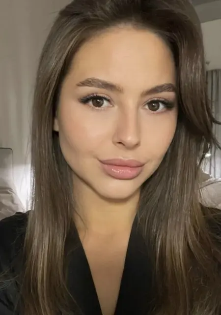 Я Вика, 27, знакомлюсь для приятного времяпровождения в Атырау