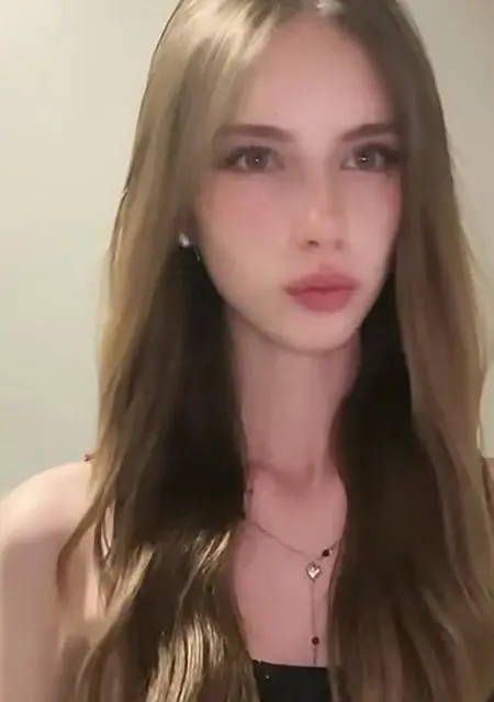 Я Veroniks, 18, знакомлюсь для общения в Астане