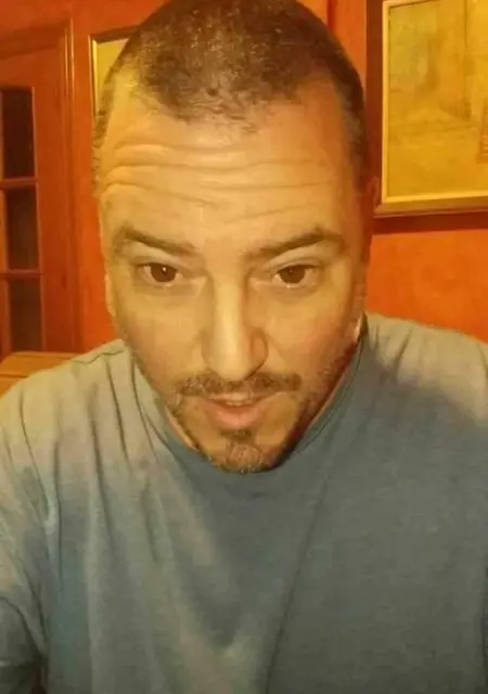 Soy Ricardohot, 47 años, conociéndome para lío de una noche en Gavà