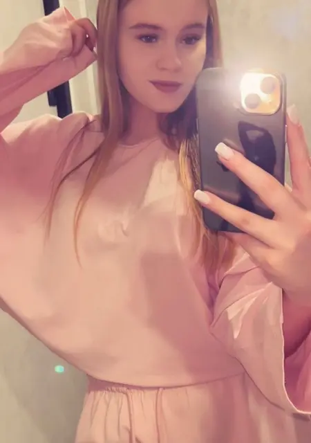 Я Арина, 19, из Гродно, ищу знакомства на одну ночь