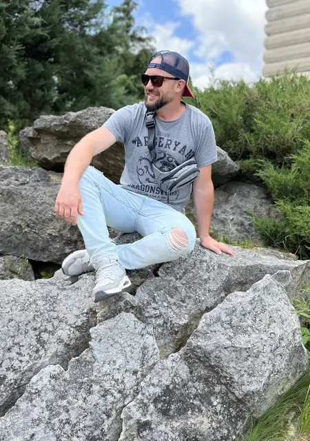 Я Макс, 35, знакомлюсь для совместных путешествий в Мукачеве