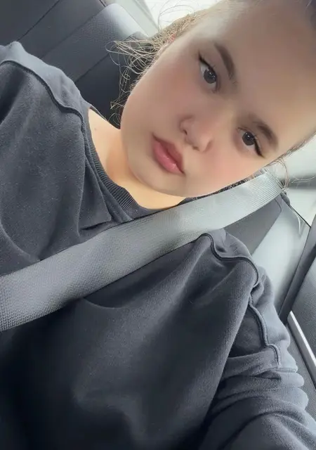 Я Анна, 18, знакомлюсь для приятного времяпровождения в Минске