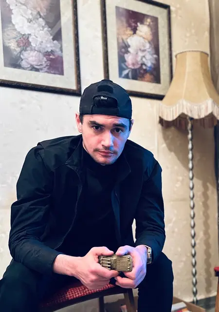 Soy Azamat, 29 años de Santa Cruz de Tenerife, busco conocer gente para hacer nuevos amigos