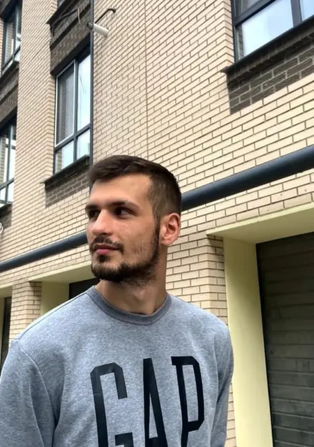 Евгений из Каменского, мне 26, познакомлюсь для общения