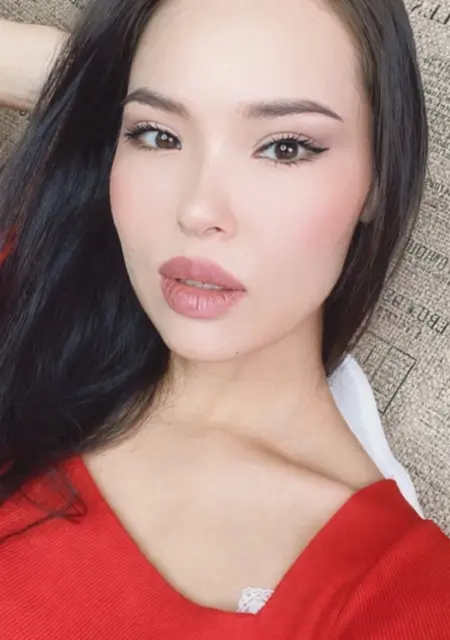 Адила из Алматы, мне 27, познакомлюсь на одну ночь