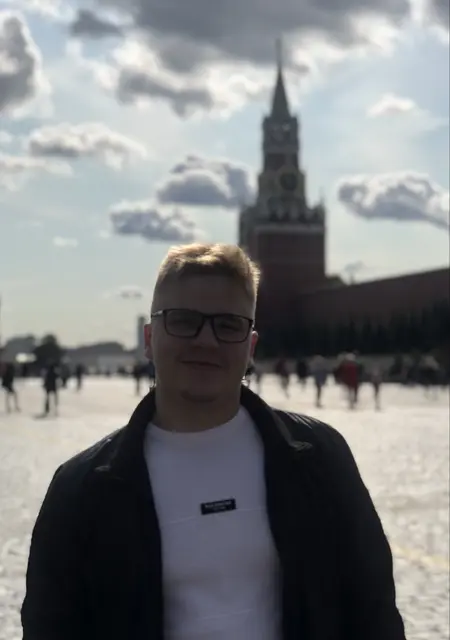 Я Максим, 25, из Валенсии, ищу знакомство для постоянных отношений