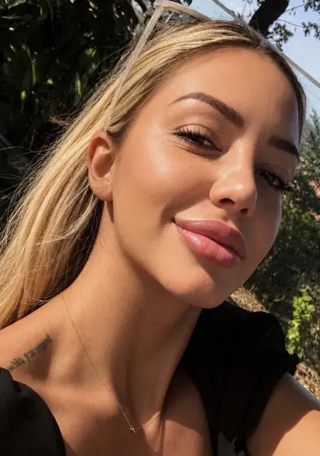 Анна из Амстердама, мне 26, познакомлюсь для вирта