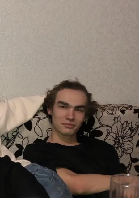 Я Вртем, 22, из Амстердама, ищу знакомство для дружбы