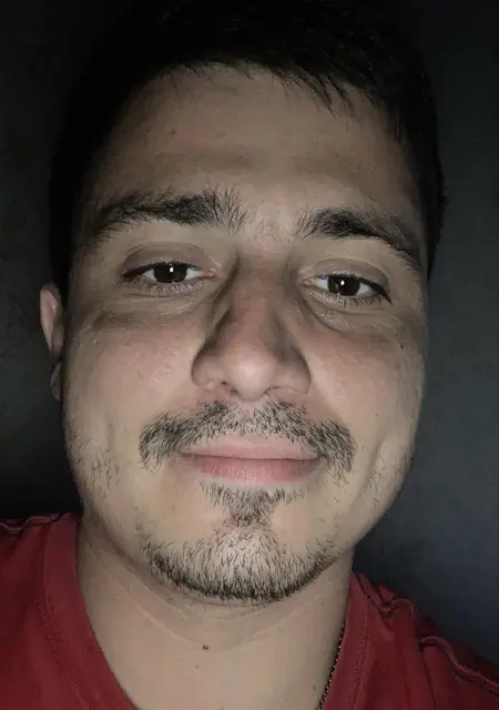 Святослав з Кременчука, мені 30 років, познайомлюсь для відкриті стосунки